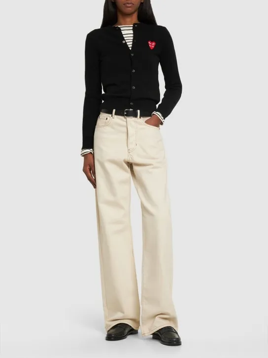 Comme des Garçons Play   Embroidered red heart wool cardigan 